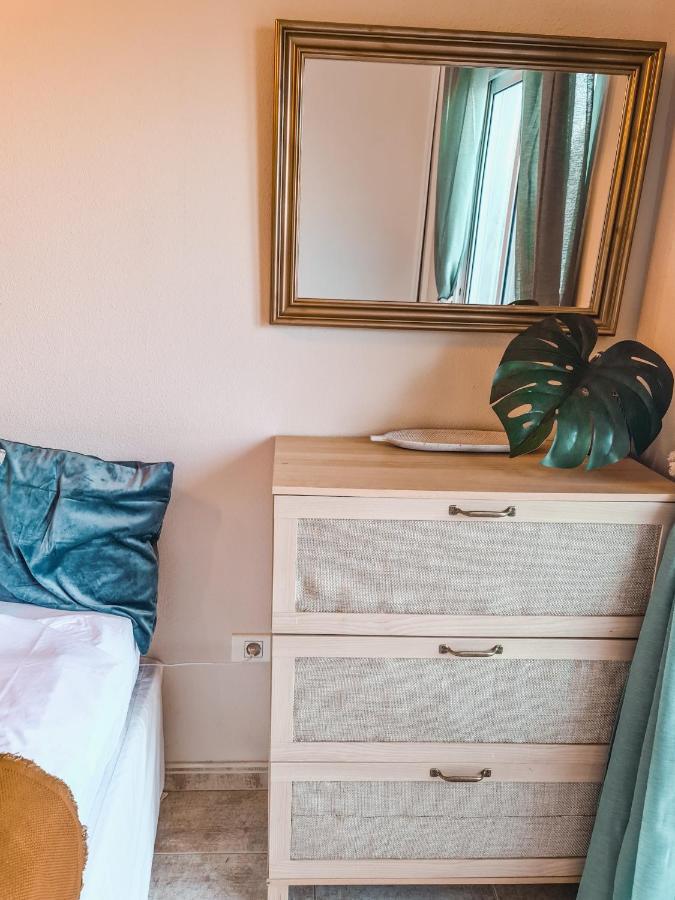 Oceanview Boutique House, 125 Sqm, Parking, Sunset Rooftop 아데제 외부 사진