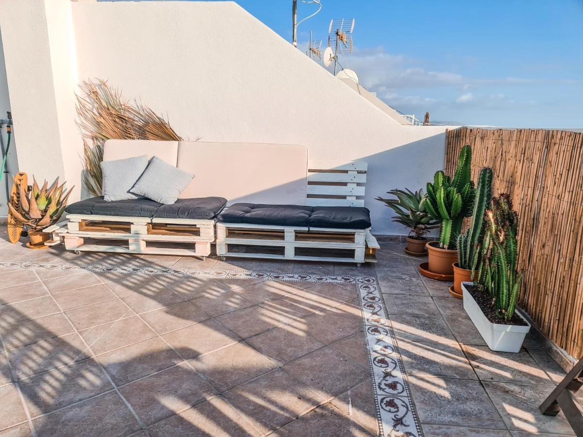 Oceanview Boutique House, 125 Sqm, Parking, Sunset Rooftop 아데제 외부 사진