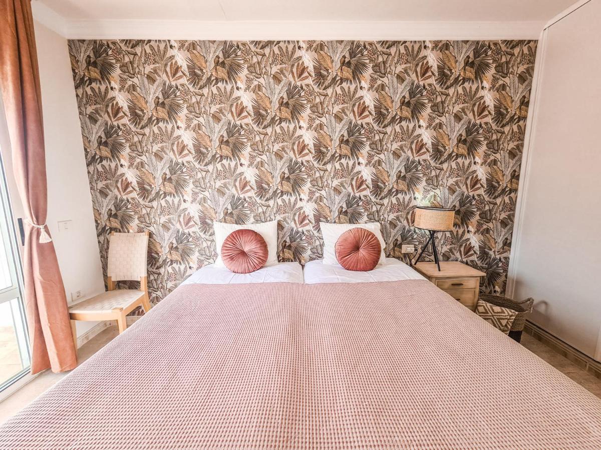 Oceanview Boutique House, 125 Sqm, Parking, Sunset Rooftop 아데제 외부 사진